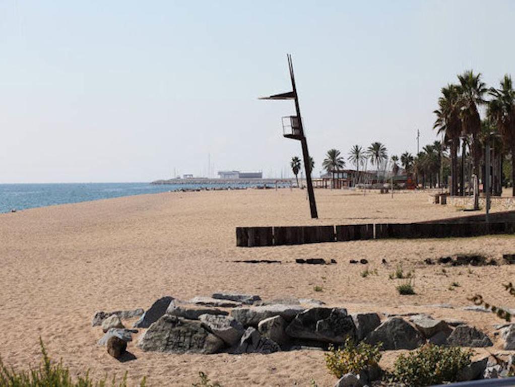 Beach Apartment Santissima Canet De Mar Luaran gambar