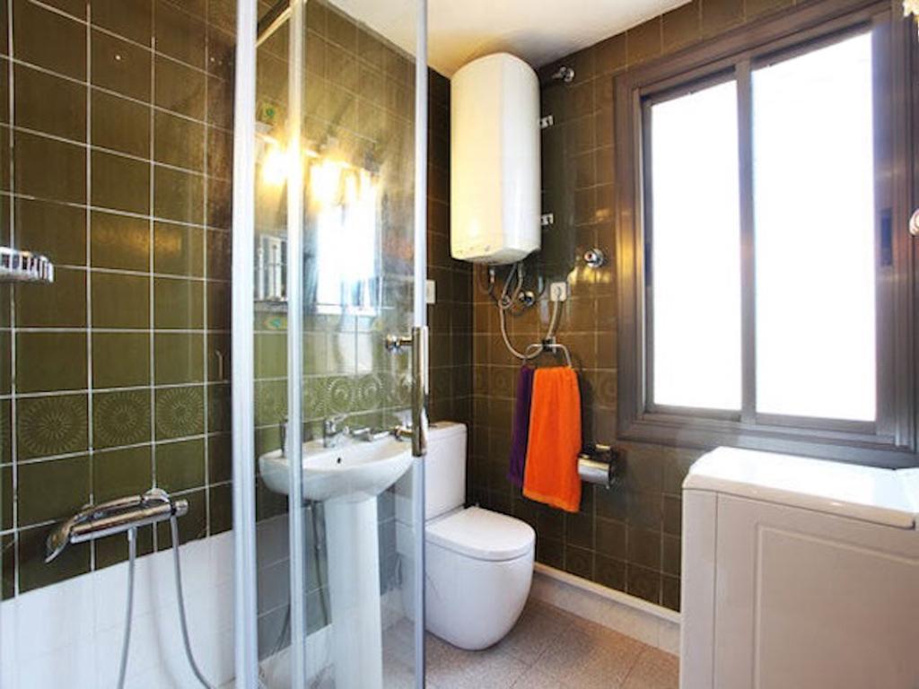 Beach Apartment Santissima Canet De Mar Luaran gambar