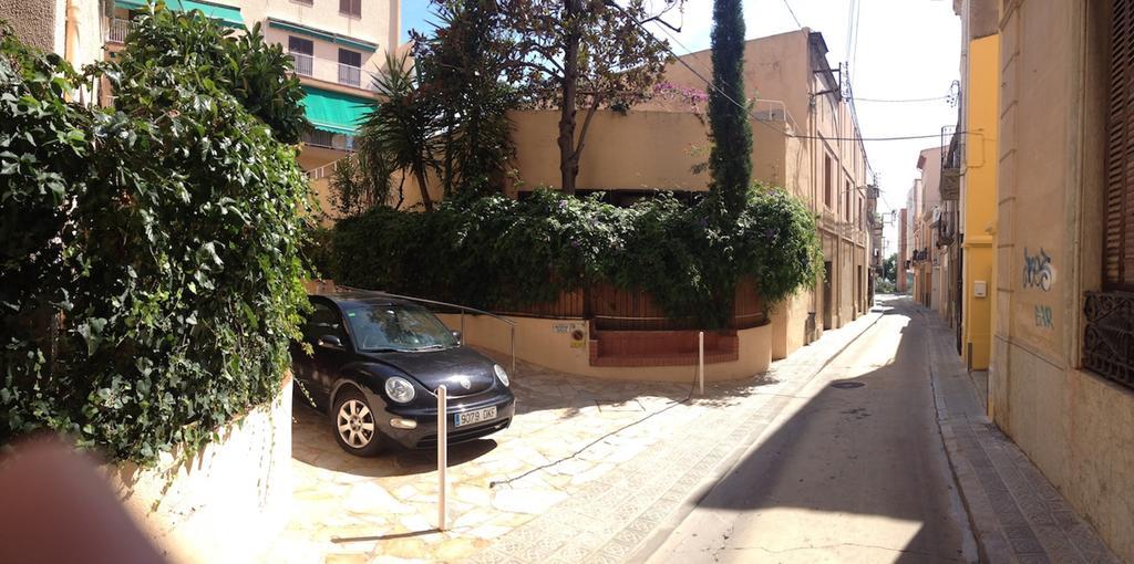Beach Apartment Santissima Canet De Mar Luaran gambar